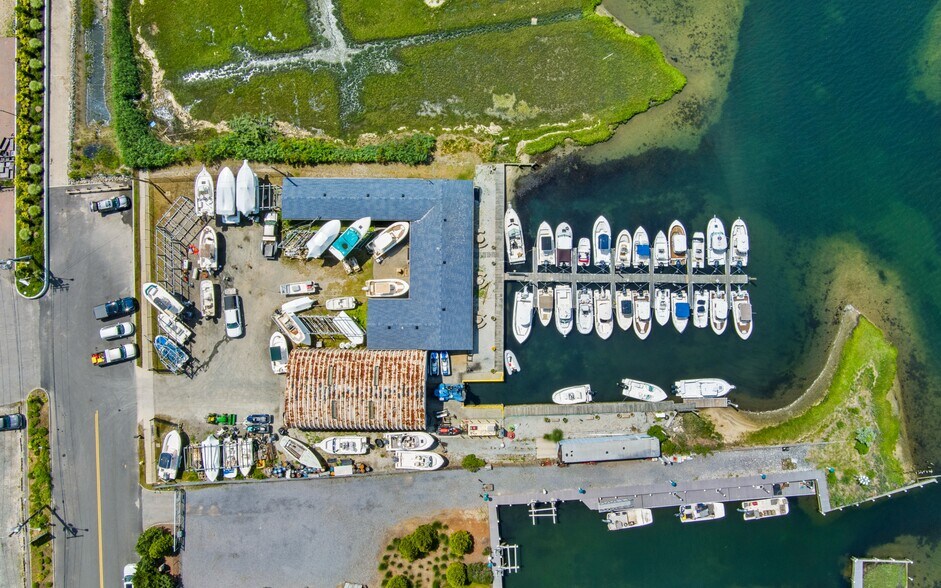 More Photos Of 200 Atlantic Ave, East Moriches Marina For Sale