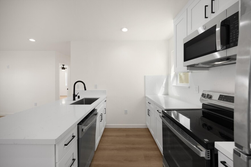 More Photos Of 102 E Avenida San Gabriel, San Clemente Multifamily For Sale