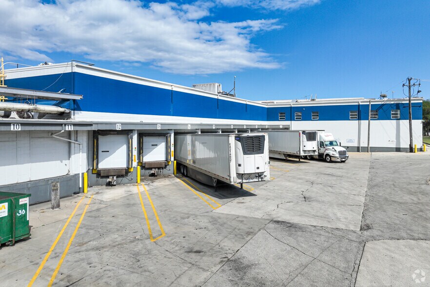 More Photos Of 1556 W 43rd St, Chicago Refrigeration Cold Storage For Lease