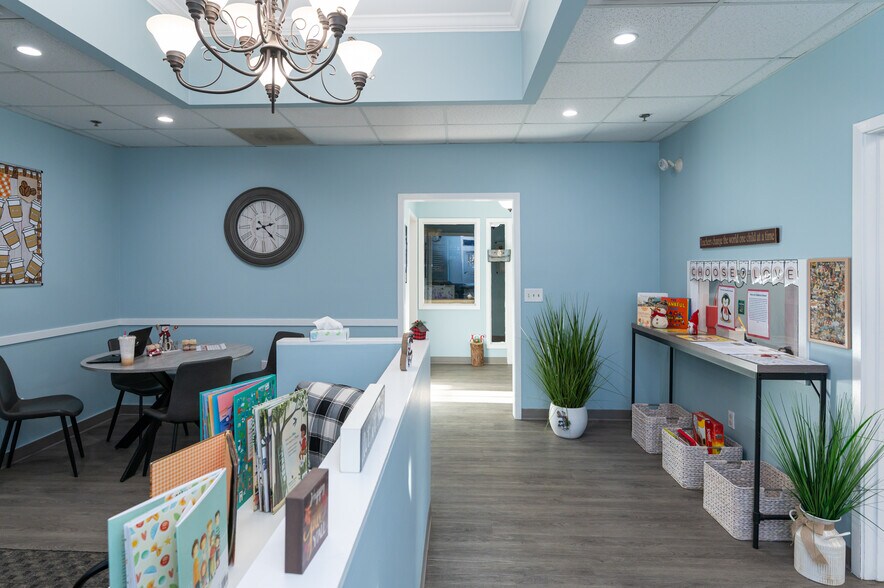 More Photos Of 36 Sparhawk St, Amesbury Daycare Center For Sale