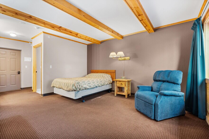 More Photos Of 12800 Cherry Ave, Rapid City Hotel For Sale