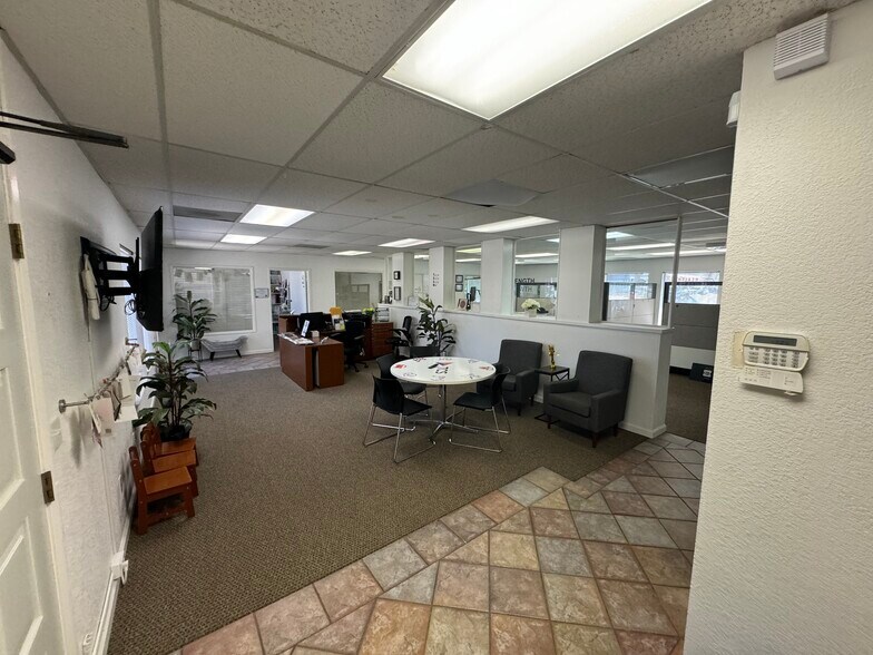 More Photos Of 2680 N Tracy Blvd, Tracy Medical For Lease