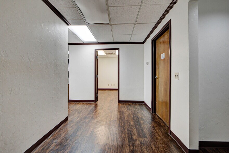 More Photos Of 3727 NW 63rd St, Oklahoma City Medical For Lease