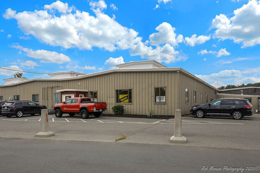 More Photos Of 17-19 Hayward St, Ipswich Manufacturing For Lease