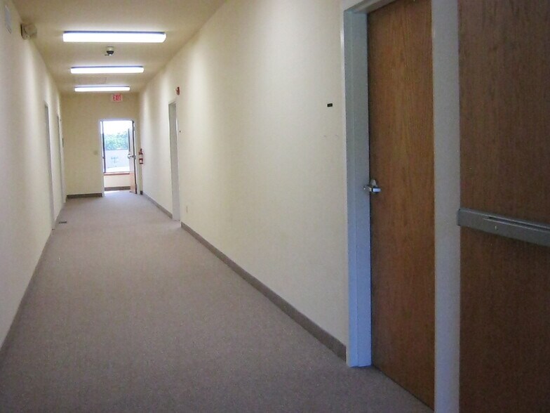 More Photos Of 8133 Easton Rd, Ottsville Self Storage For Lease