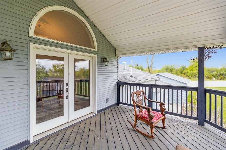 More Photos Of 7010 Frances Rd, Flushing Convenience Store For Sale