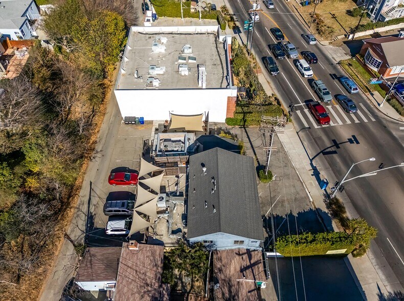 More Photos Of 3361-3365 Barham Blvd, Los Angeles Loft Creative Space For Lease
