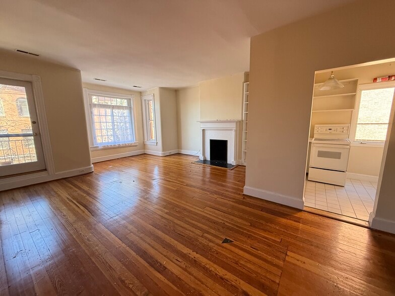 More Photos Of 1829 Phelps Pl NW, Washington Apartments For Sale