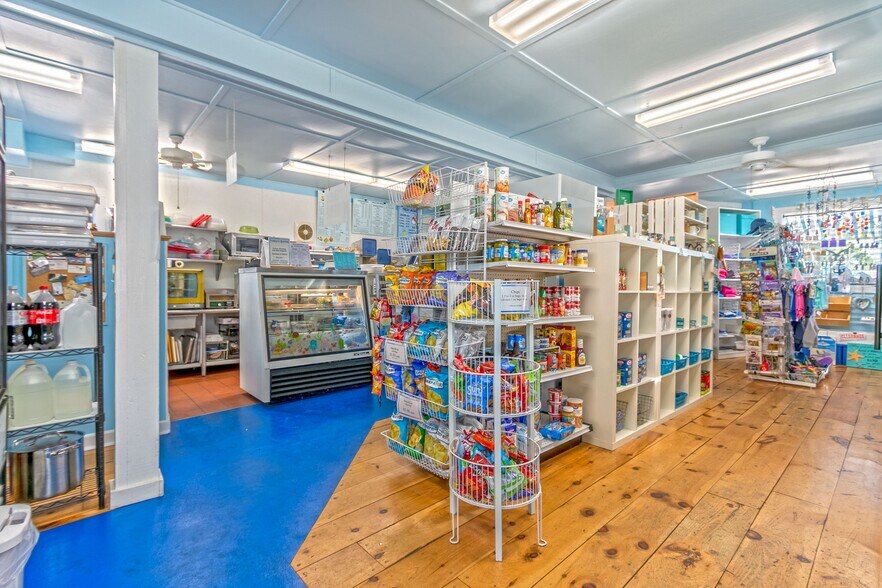 More Photos Of 35 Nehantic Dr, Niantic Storefront Retail Residential For Sale
