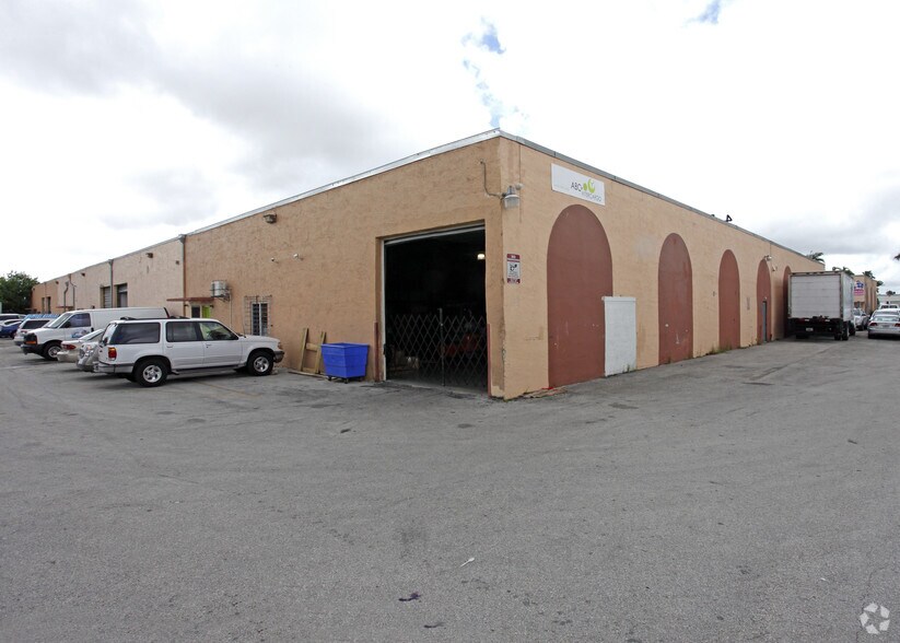 More Photos Of 6900-6930 NW 46th St, Miami Warehouse For Lease