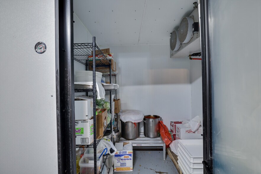 More Photos Of 121 Main Ave, Hawley Restaurant For Lease