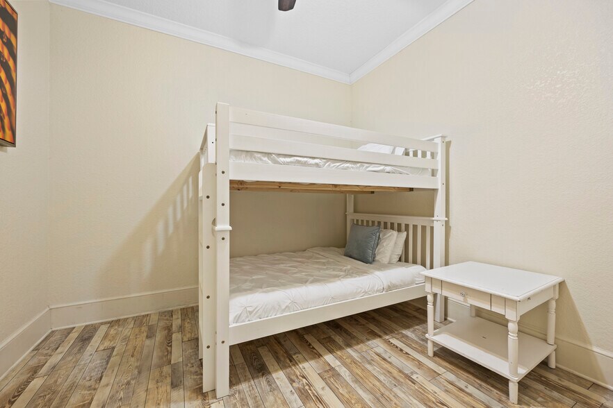 More Photos Of 92 Washington St, Saint Augustine Specialty For Sale