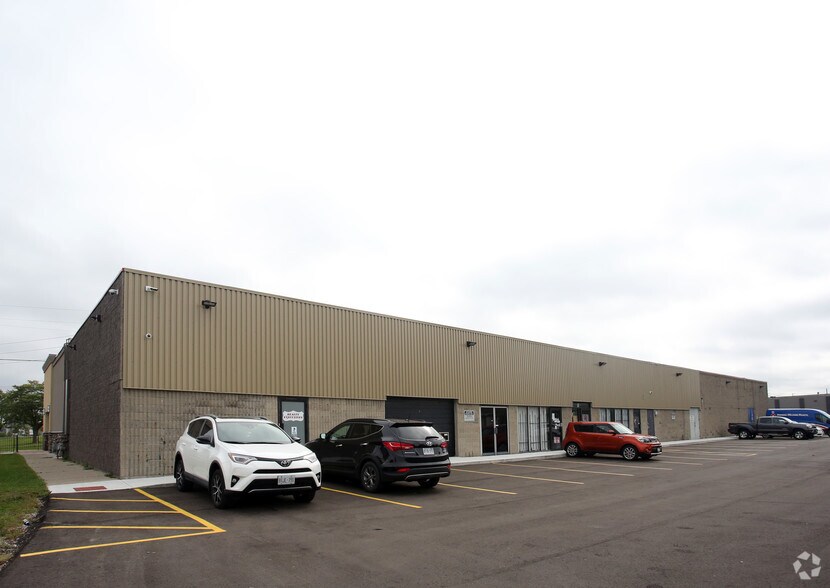 More Photos Of 515 Wellington Rd, London Storefront For Lease