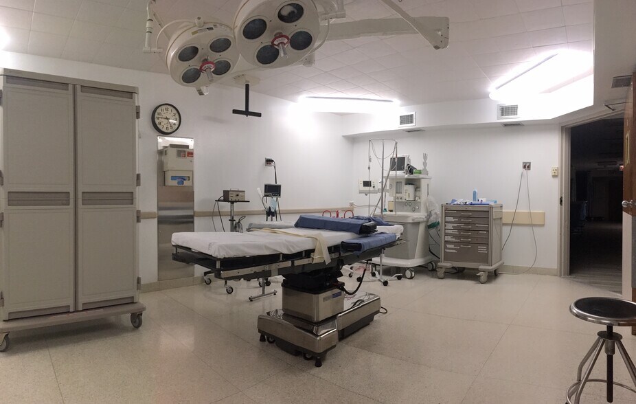 More Photos Of 6309-6313 W 95th St, Oak Lawn Medical For Lease