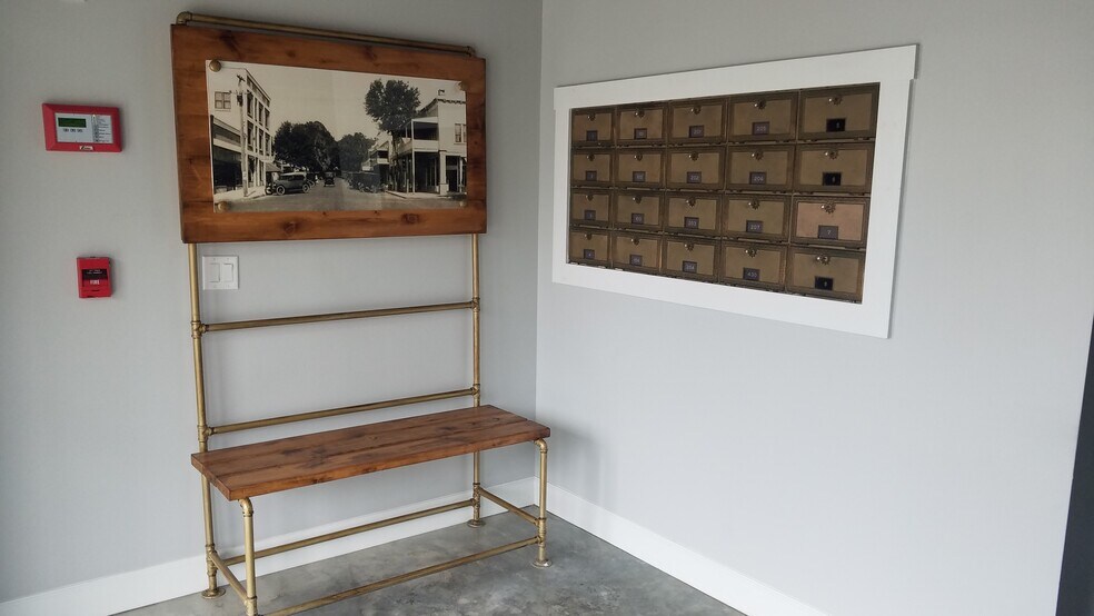 More Photos Of 440 Royellou Ln, Mount Dora Office For Lease