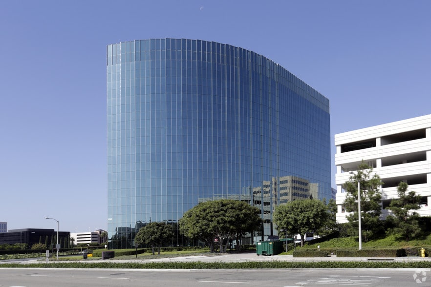 More Photos Of 17901 Von Karman Ave, Irvine Office For Lease