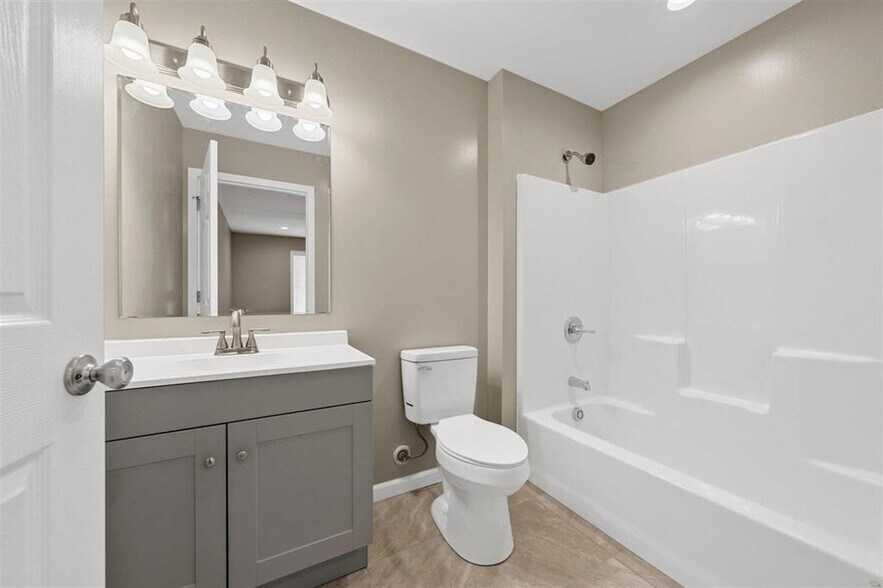 More Photos Of 117 Hatcher St, Park City Multifamily For Sale