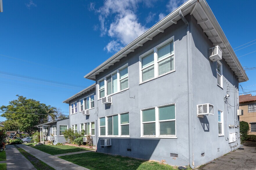 More Photos Of 5660 Kester Ave, Van Nuys Apartments For Sale