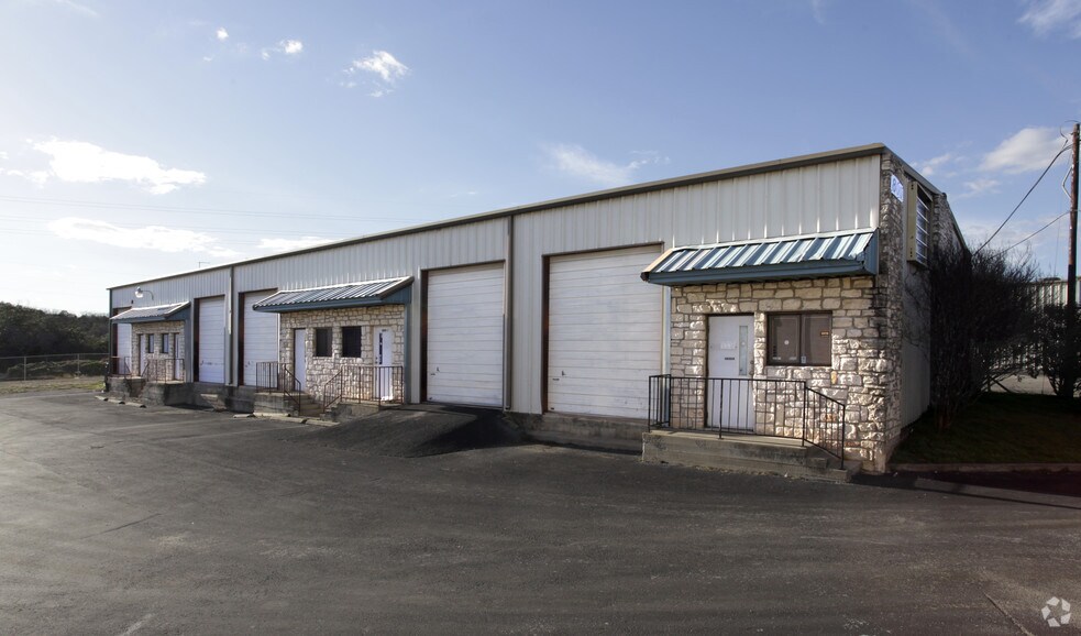 More Photos Of 800 Brandi Ln, Round Rock Warehouse For Lease