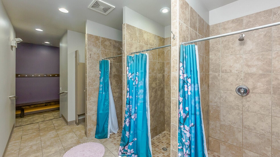 More Photos Of 101-107 N Oak Park Ave, Oak Park General Retail For Sale