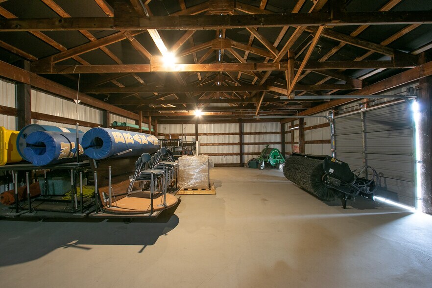 More Photos Of XXX Elmhurst Ave, Braham Flex For Sale
