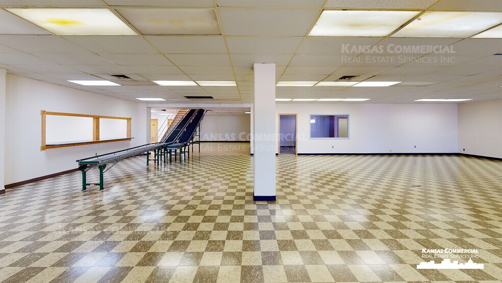 More Photos Of 400 SE Quincy St, Topeka Office For Lease