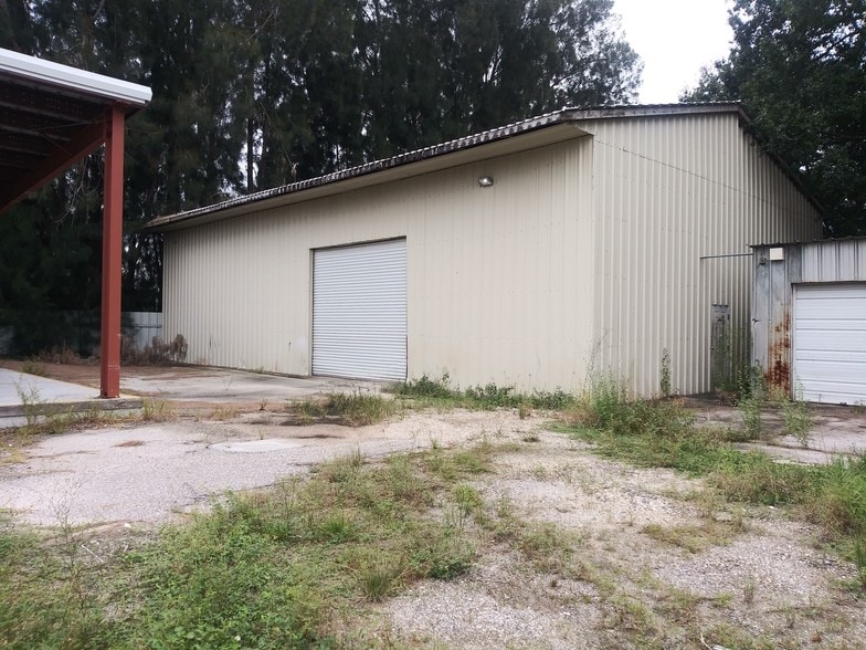 More Photos Of 5017 N Coolidge Dr, Tampa Warehouse For Sale