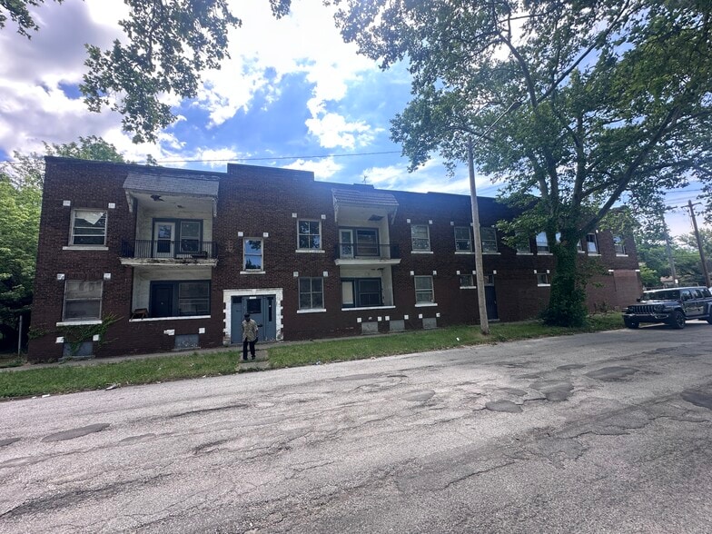 More Photos Of 741 E 99th St, Cleveland Flex For Sale