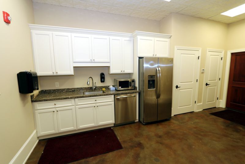 More Photos Of 114 Trade St, Greer Office For Lease