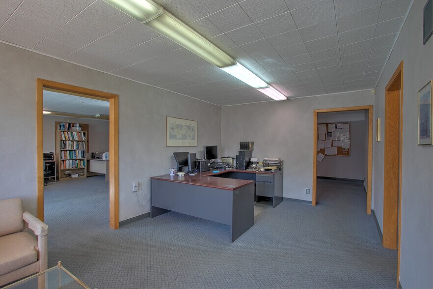 More Photos Of 1895 Frontage Rd, Mora Manufacturing For Sale