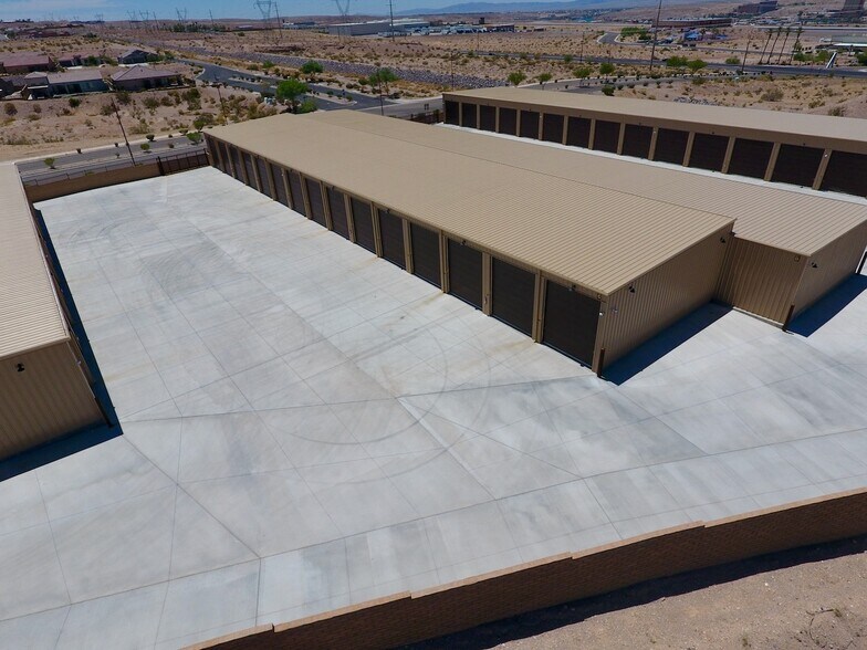 More Photos Of 2601 Laughlin View Dr, Bullhead City Self Storage For Sale