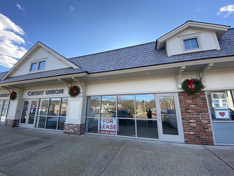 Primary Photo Of 945 White Plains Rd, Trumbull Storefront Retail Office For Lease