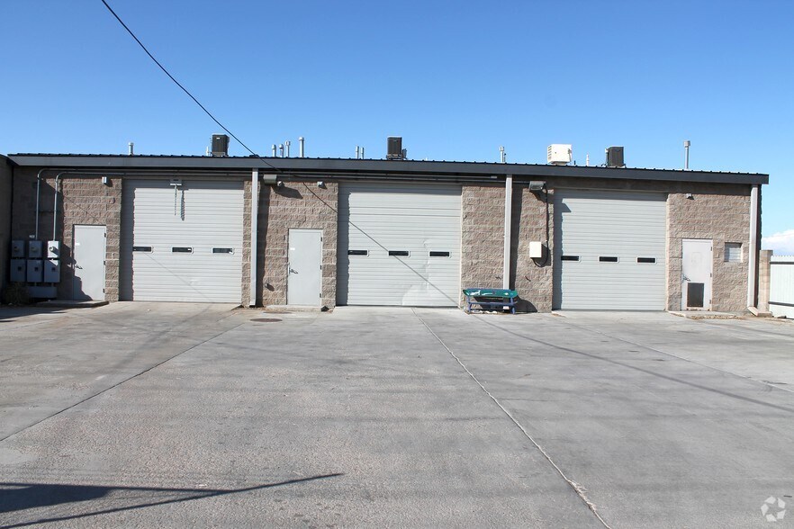 More Photos Of 440-444 Lipan St, Denver Warehouse For Sale