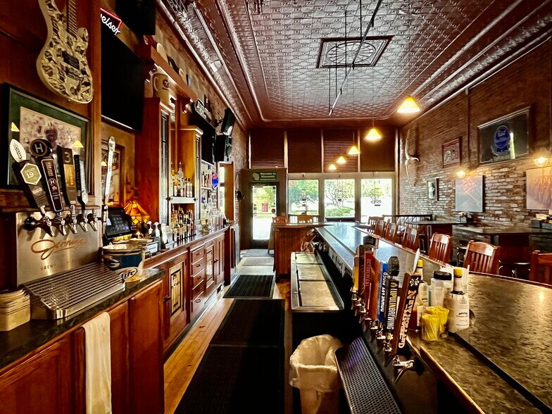 More Photos Of 210 1st St N, Wisconsin Rapids Storefront Retail Residential For Sale