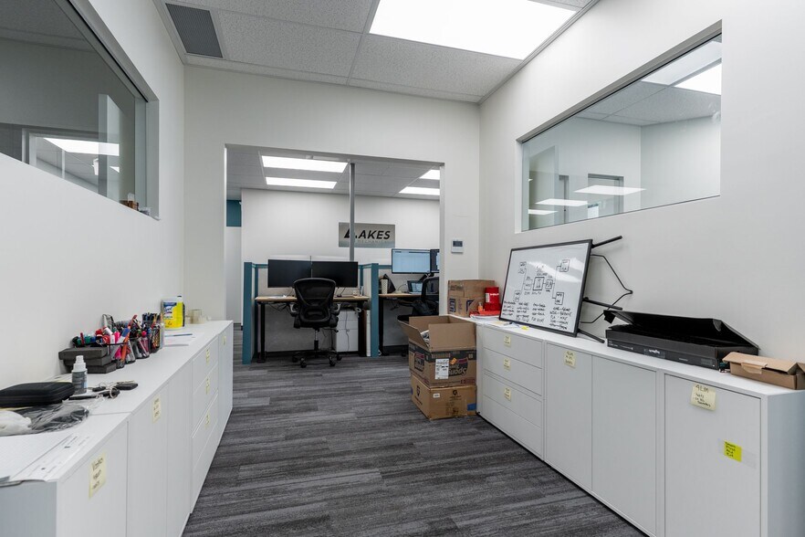 More Photos Of 2071 Kingsway Ave, Port Coquitlam Flex For Sale