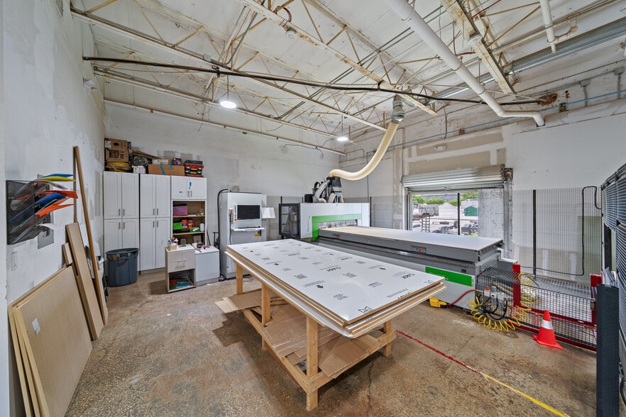 More Photos Of 17401 NW 2nd Ave, Miami Warehouse For Sale