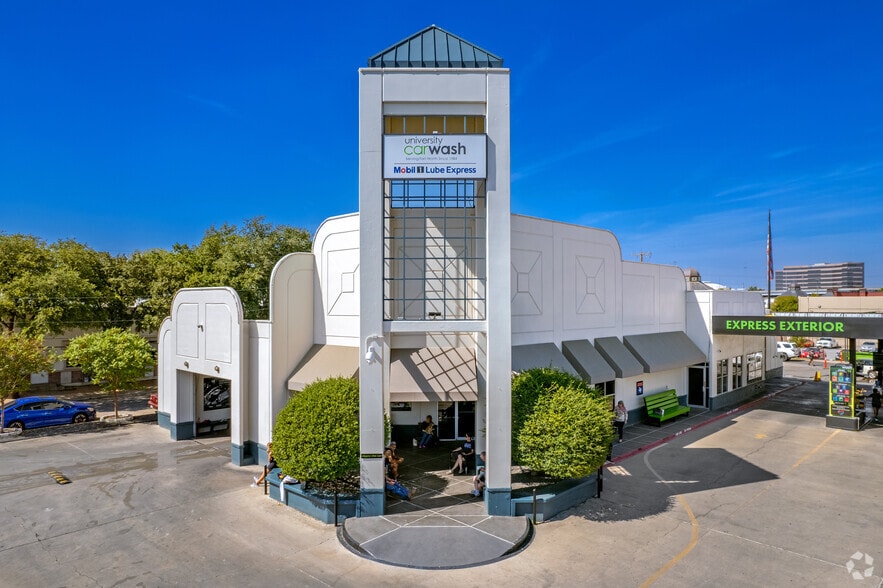 Primary Photo Of 3124 Collinsworth St, Fort Worth Carwash For Sale