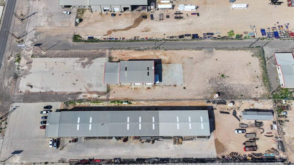 More Photos Of 12718 TX-191, Midland Warehouse For Lease