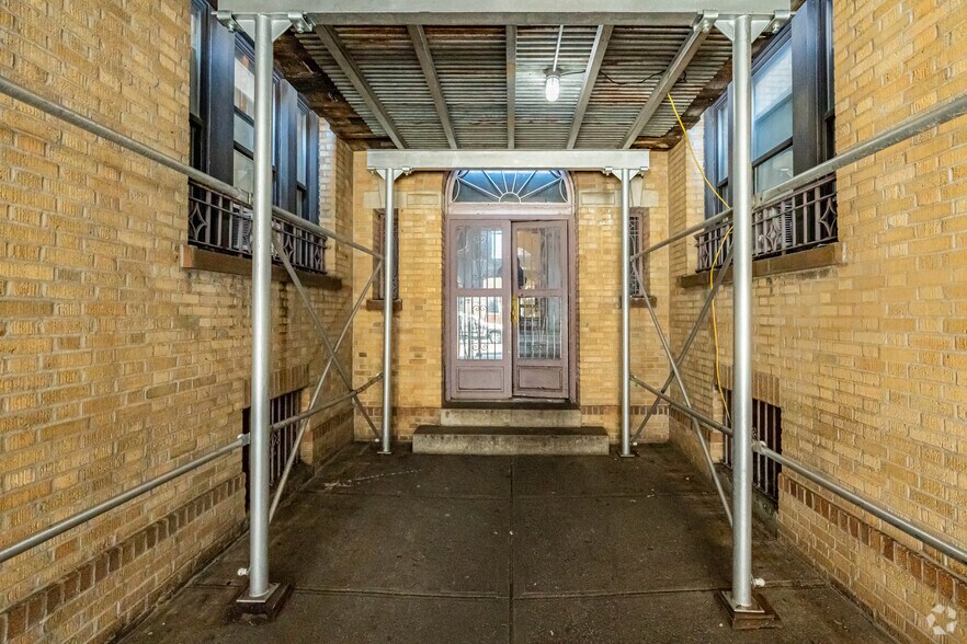 More Photos Of 31-53 34th St, Astoria Apartments For Sale