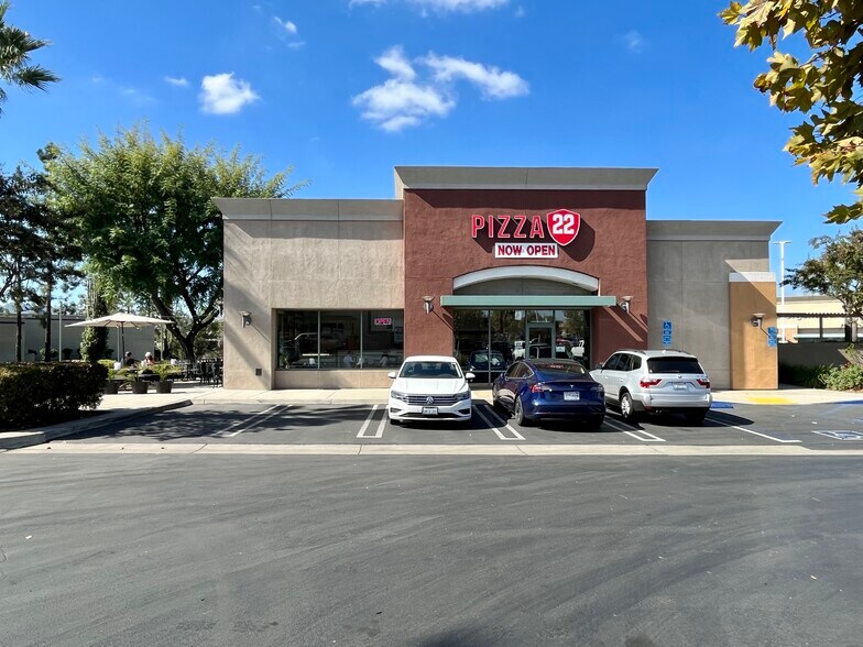 More Photos Of 810-890 W Valley Pky, Escondido Unknown For Lease