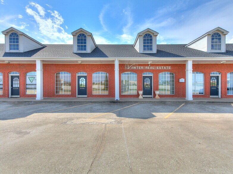 More Photos Of 2326-2350 N Interstate Dr, Norman Office For Sale