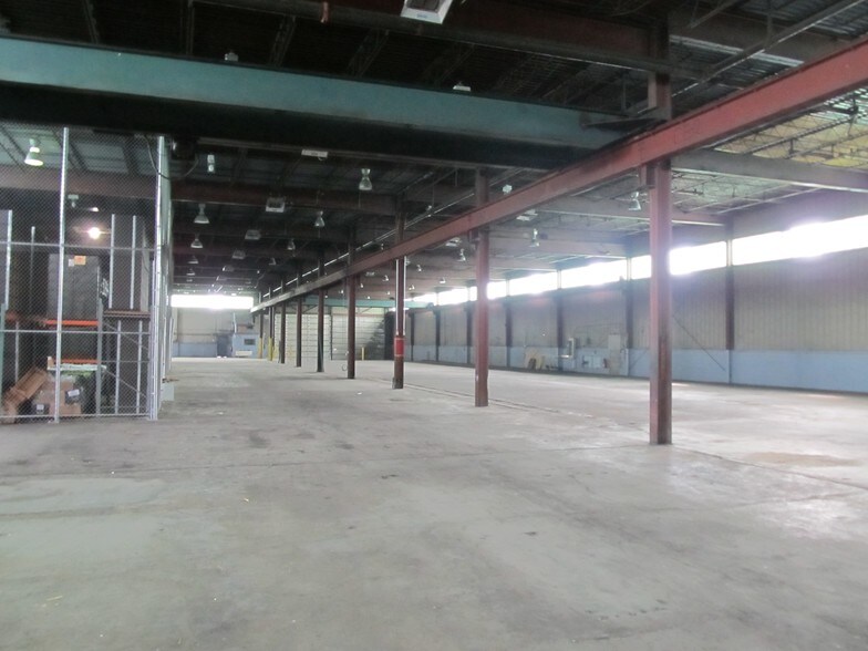 More Photos Of 5 Canale Dr, Egg Harbor Township Manufacturing For Lease
