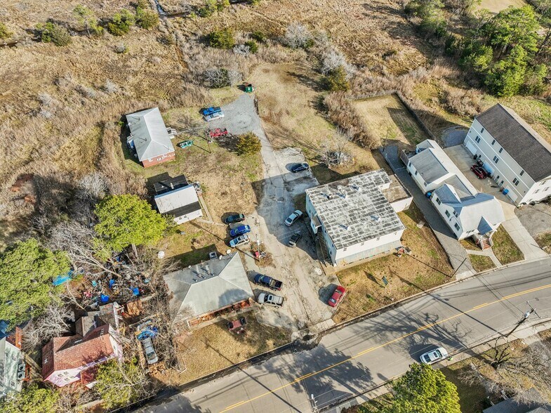 More Photos Of 1221 Poquoson Ave, Poquoson Apartments For Sale