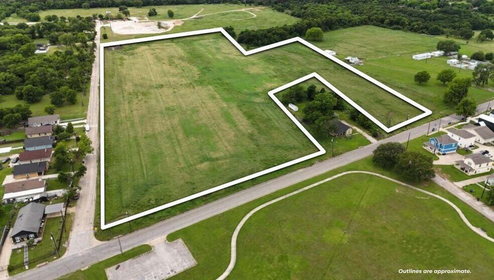 More Photos Of 3401 S 4th St, Waco Land For Sale