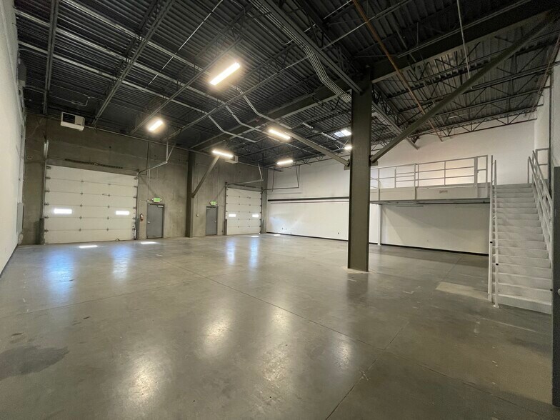 More Photos Of 12656 E Jamison Pl, Englewood Light Manufacturing For Lease