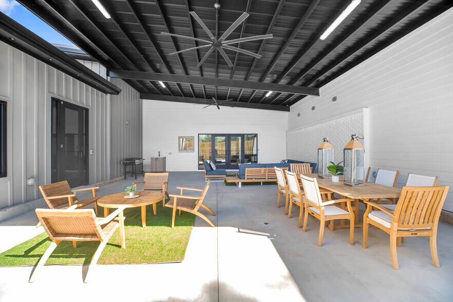 More Photos Of 2001 Tulane Dr, Lufkin Medical For Sale