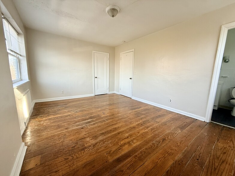 More Photos Of 2334 Kemper Ln, Cincinnati Apartments For Sale