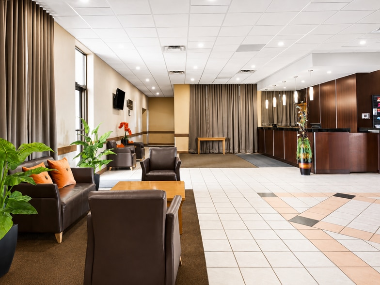 More Photos Of 18320 Stony Plain Rd, Edmonton Hotel For Sale