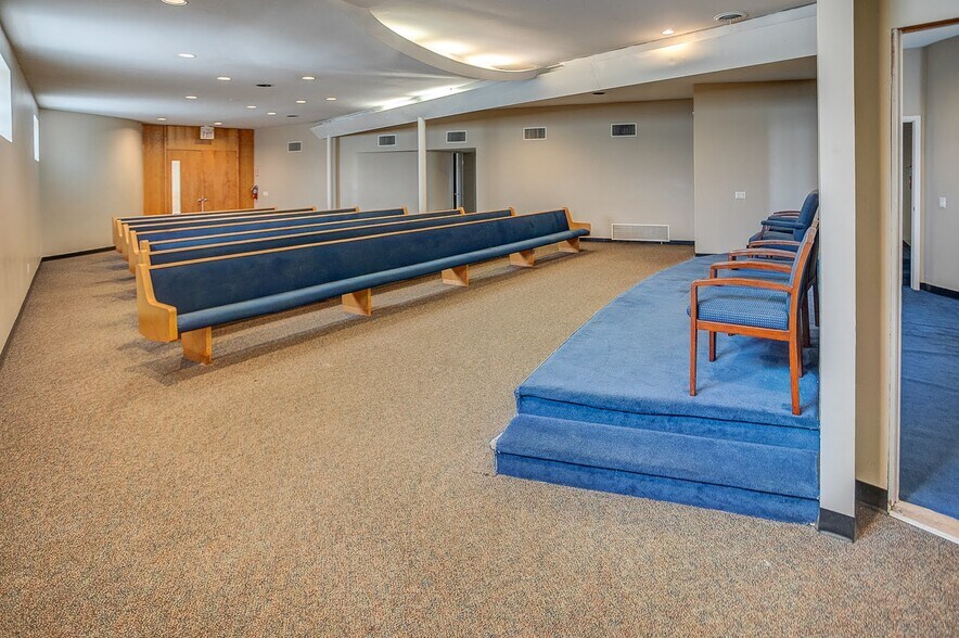 More Photos Of 8400 N Broadway, Saint Louis Religious Facility For Sale