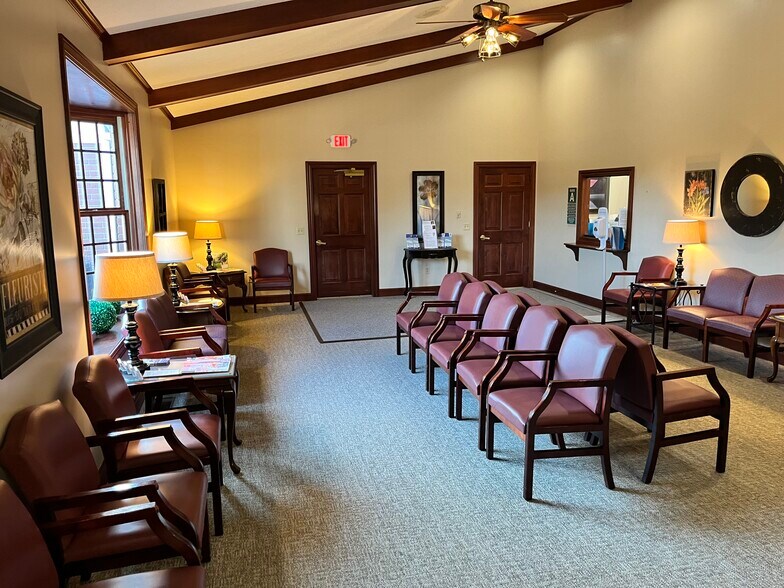 More Photos Of 365 Riffel Rd, Wooster Office For Lease